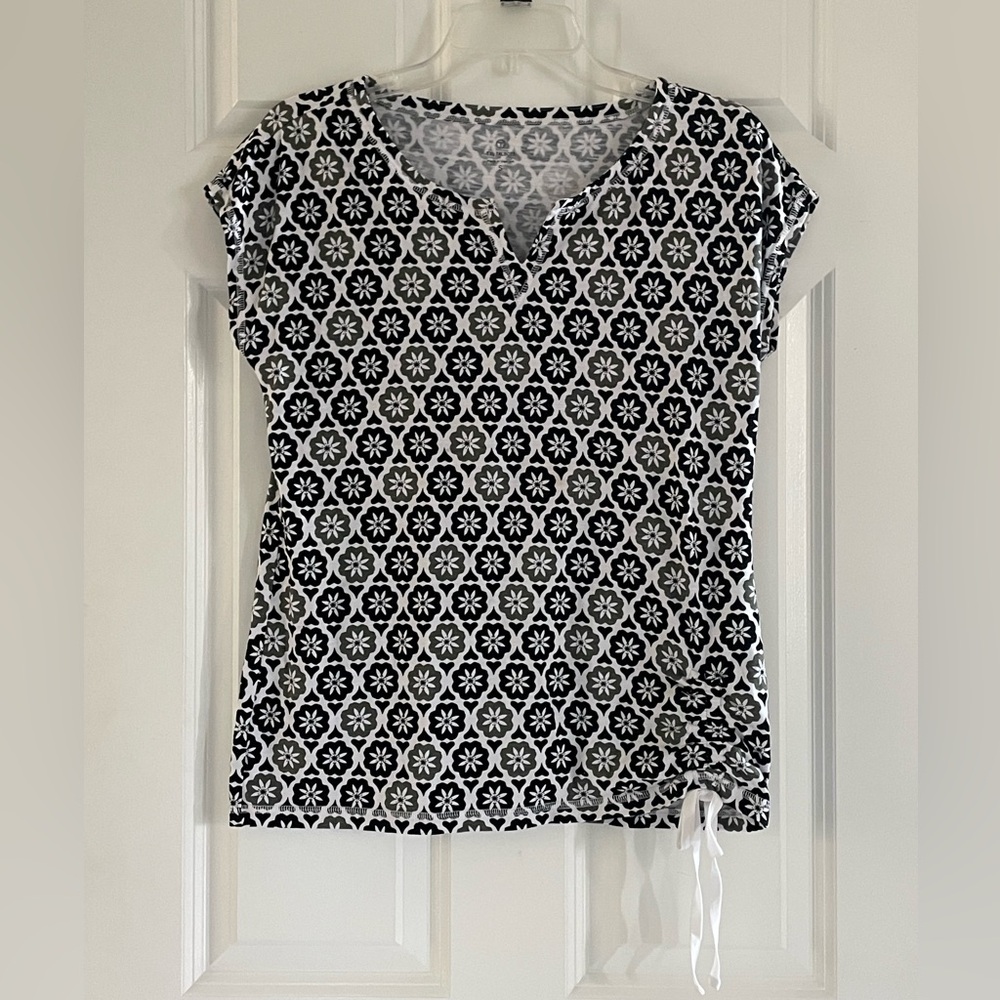 Talbots Top Tee Small Black White Floral Stretch Ruched Drawstring Cap Sleeve